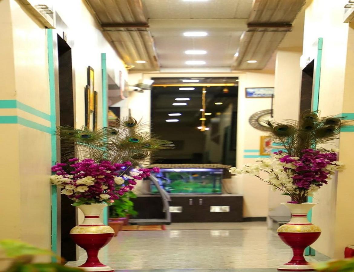 Hotel Mahishmati Palace Maheshwar Buitenkant foto