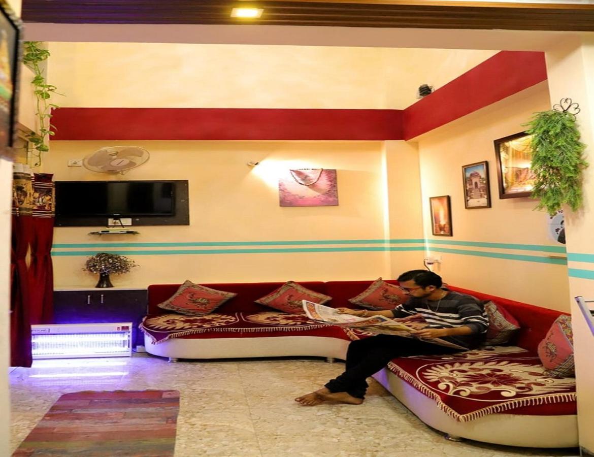 Hotel Mahishmati Palace Maheshwar Buitenkant foto