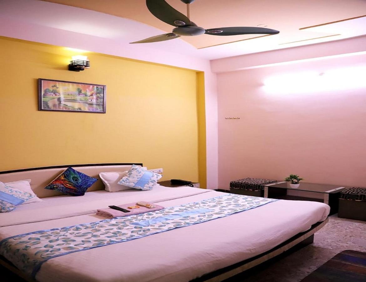 Hotel Mahishmati Palace Maheshwar Buitenkant foto
