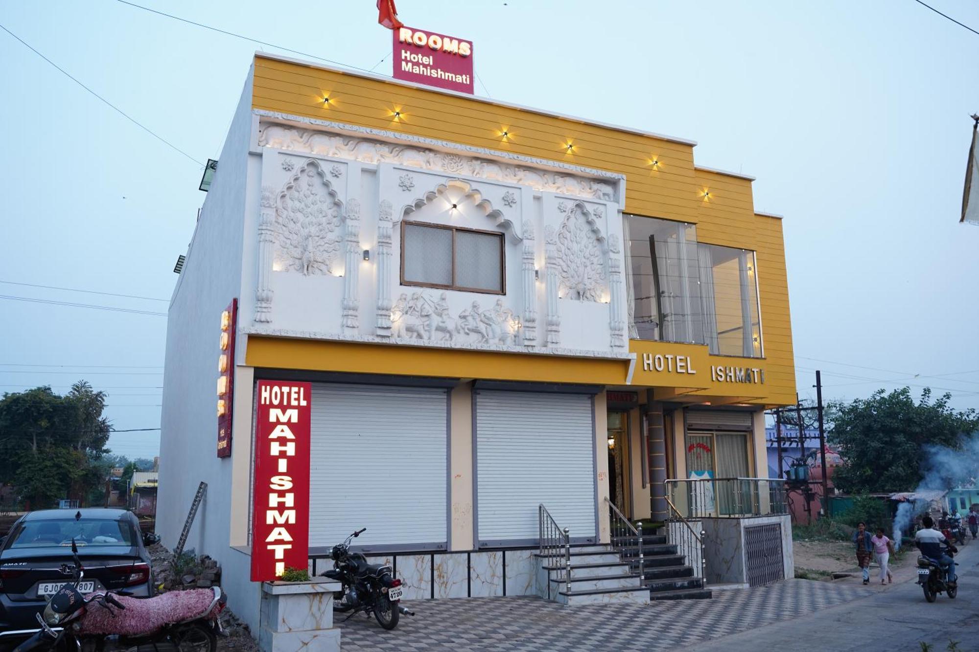 Hotel Mahishmati Palace Maheshwar Buitenkant foto