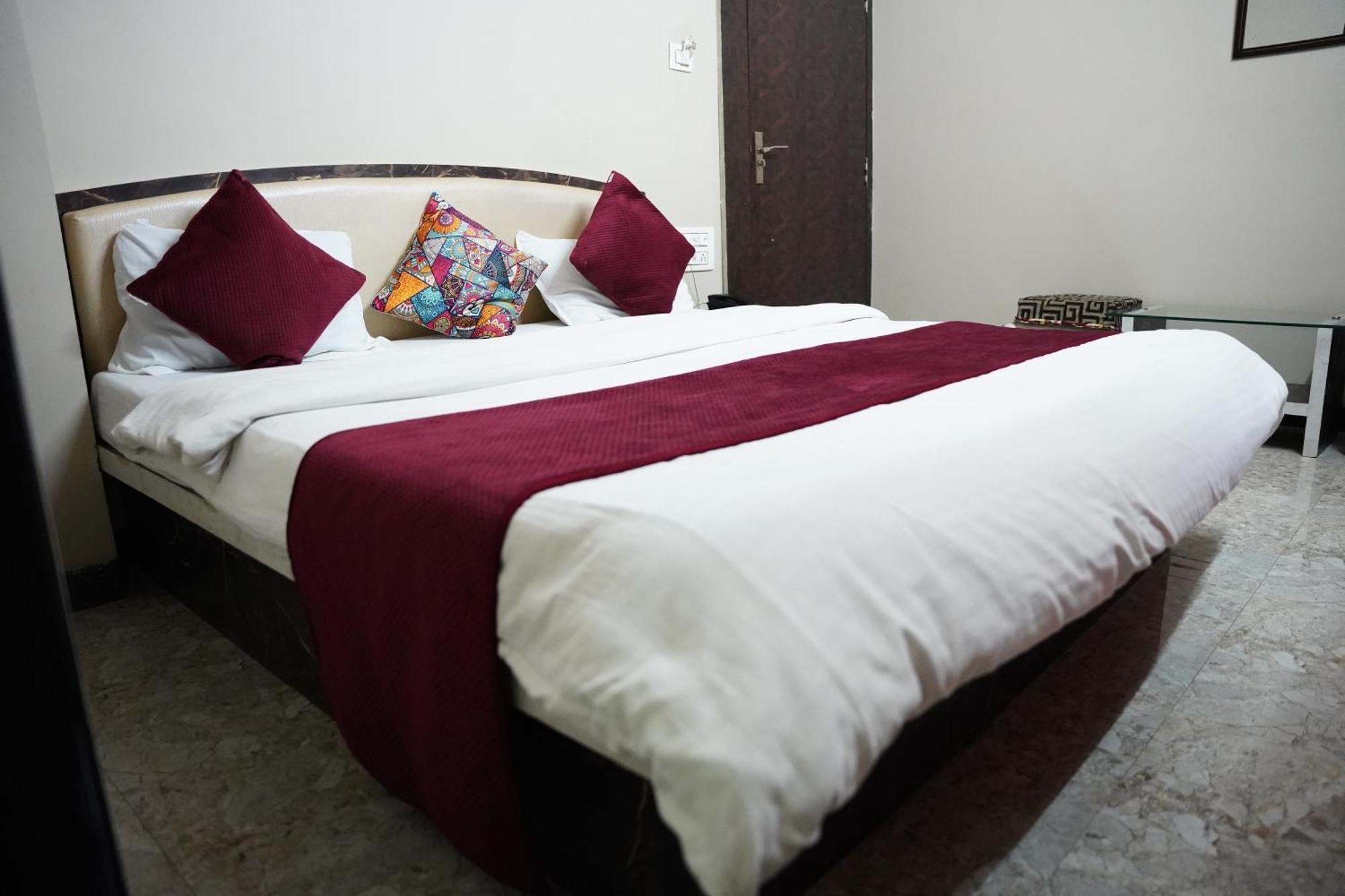Hotel Mahishmati Palace Maheshwar Buitenkant foto